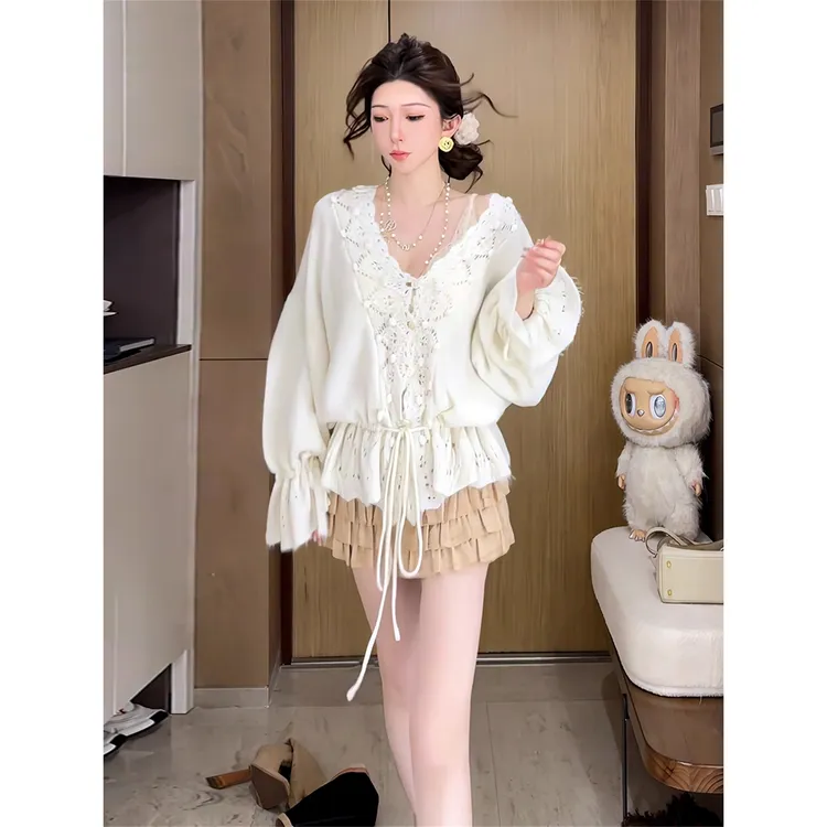 法式V领钩花镂空抽绳针织衫女秋季大码胖MM显瘦收腰洋气减龄上衣