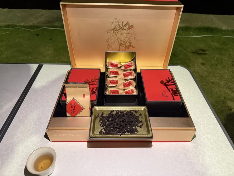 大红袍茶叶正宗福建岩茶高山浓香新茶碳培乌龙茶小包装礼盒装