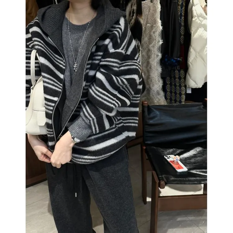 山羊绒抽绳条纹连帽大衣  J25WT928-1
