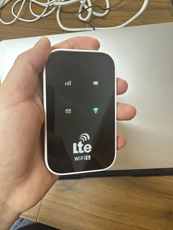 99新  全面屏幕 随身WiFi无线网路由器智能移动便携