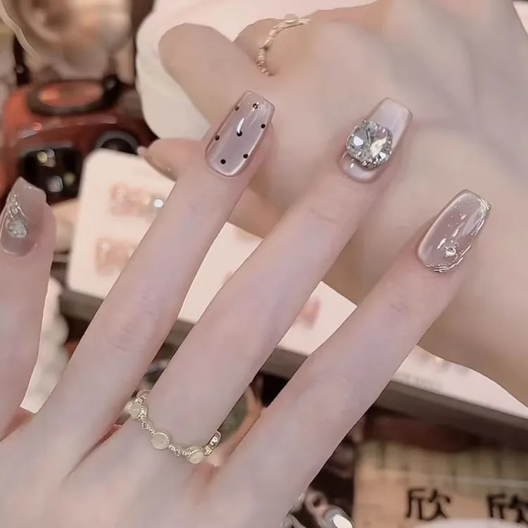 【月光情书】2025年新款手工穿戴甲高级感爱心波点短款粉色猫眼显白