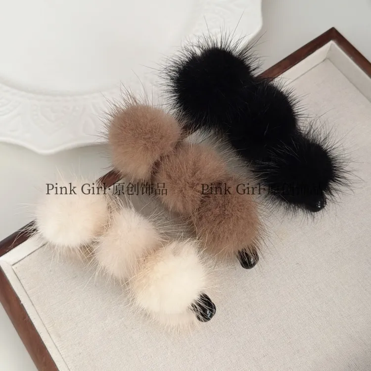 Pink Girl  X376秋冬时尚水貂毛球香蕉夹气质百搭竖夹优雅精致
