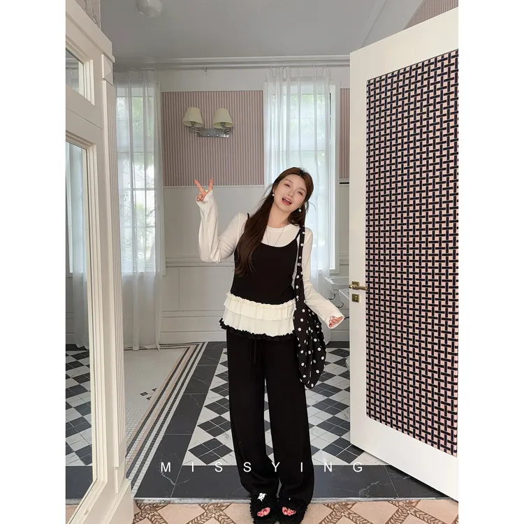 应小姐【安妮心事】微胖大码秋款可爱显瘦时尚百搭假两件长袖针织衫