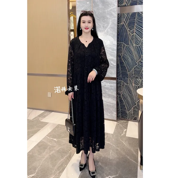 2025早春新款V领显瘦蕾丝百搭连衣裙