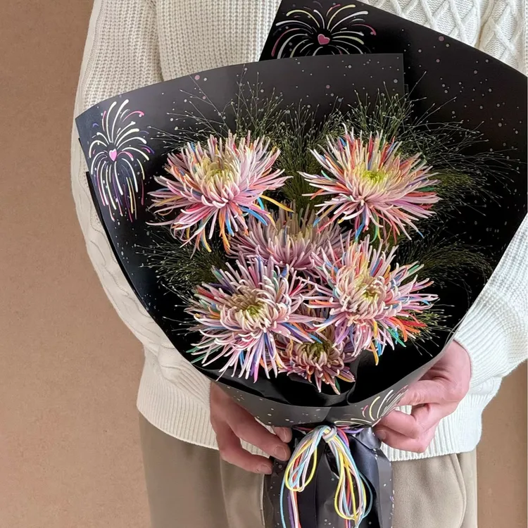 【1帮1】单包新年跨年花火印花包装纸120g进口牛皮纸鲜花资材包装