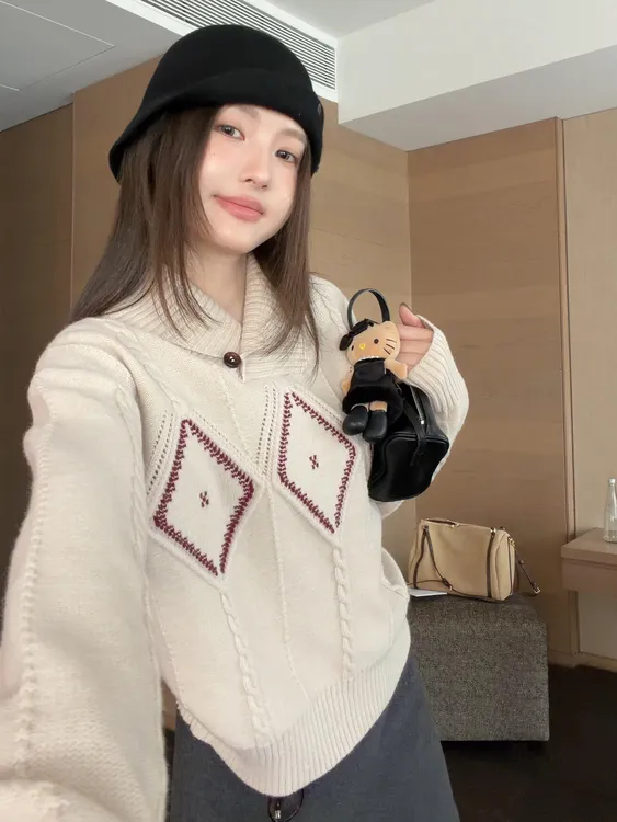 2026新款韩系复古菱格麻花毛衣针织衫女秋冬季高级感内搭打底上衣