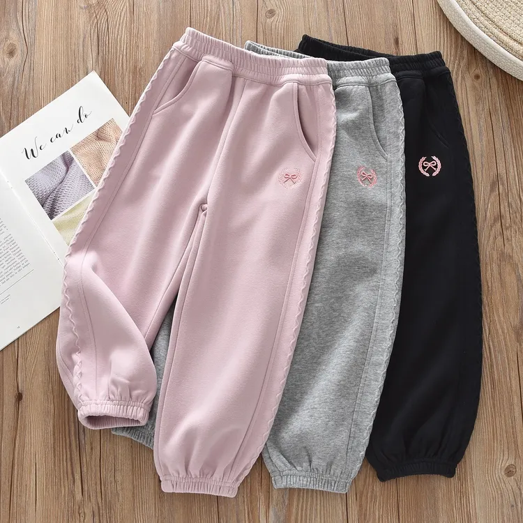 百搭童装2025春秋款儿童女童加绒运动裤子宝宝中大童束口黑色卫裤