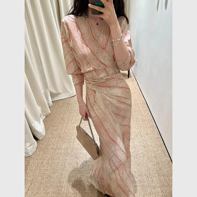 小众新款夏季法式收腰连衣裙显瘦气质长裙复古优雅设计感小小个子