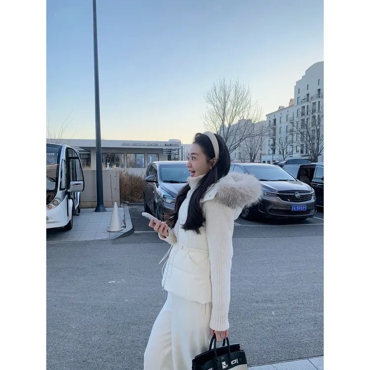 LaceyToDitto2025 11/30【高雪维尔】90白鸭绒拼接针织可收腰羽绒服