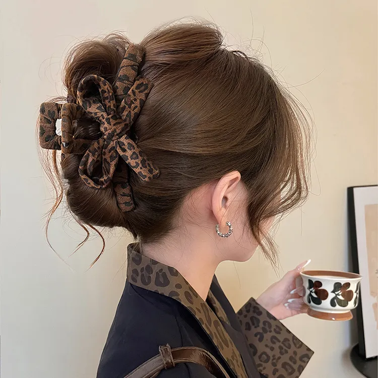 法式豹纹蝴蝶结抓夹女秋冬新款高级后脑勺盘发大号鲨鱼夹半扎发夹