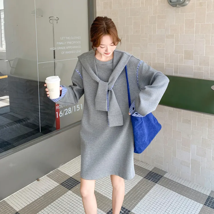 蓝色格纹拼接卫衣裙女早秋新款小个子洋气休闲慵懒风披肩连衣裙