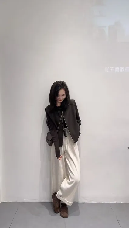 2025秋季新款韩系高级感叠穿无袖坎肩马甲背心叠穿打底衫休闲裤