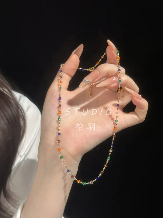 铜玻璃项链 彩色水晶串珠项链2025新款小众设计感锁骨链