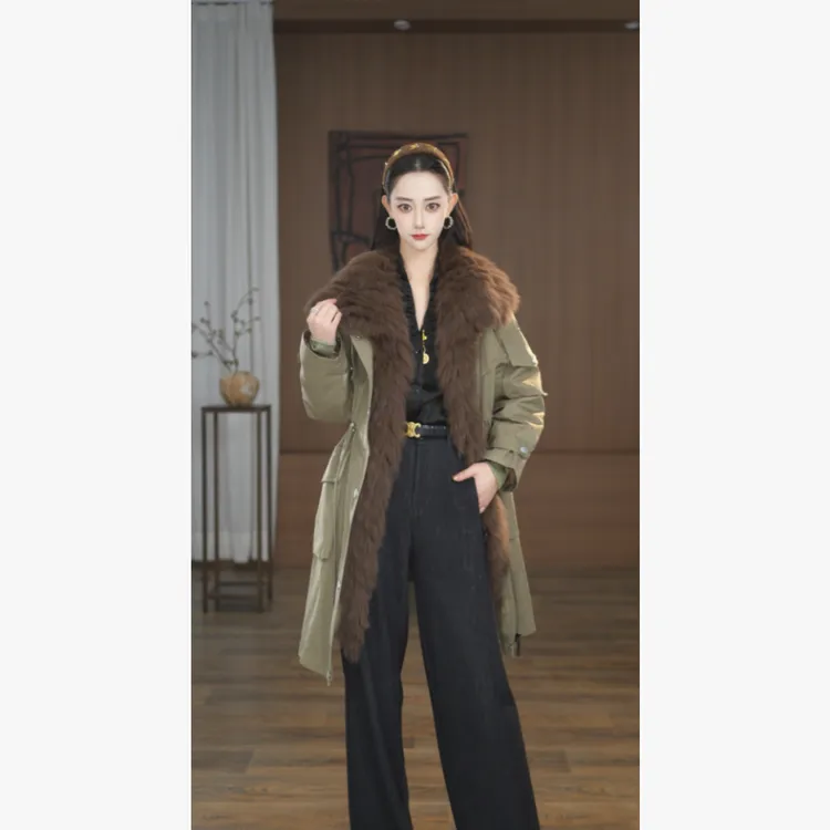 【拿铁】2025新款白鹅绒内胆狐狸毛车条门襟高端定制外套