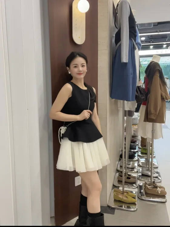 荷叶边连衣裙女装裙子公主风拼接百褶中腰蓬蓬裙无袖