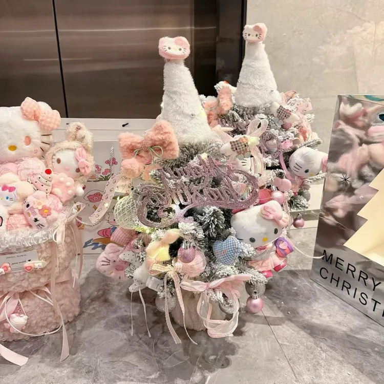 【圣诞节礼物】kitty凯蒂猫圣诞树旋转八音盒圣诞礼物送女朋友闺蜜