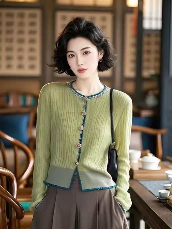 SS741开春独特漂亮打底衫绿色针织衫高级小众不撞款设计感女上衣