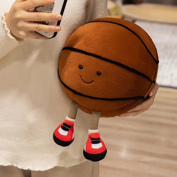 篮球玩偶生日礼物男生跨新年实用创意兄弟弟送给男友可爱娃娃公仔
