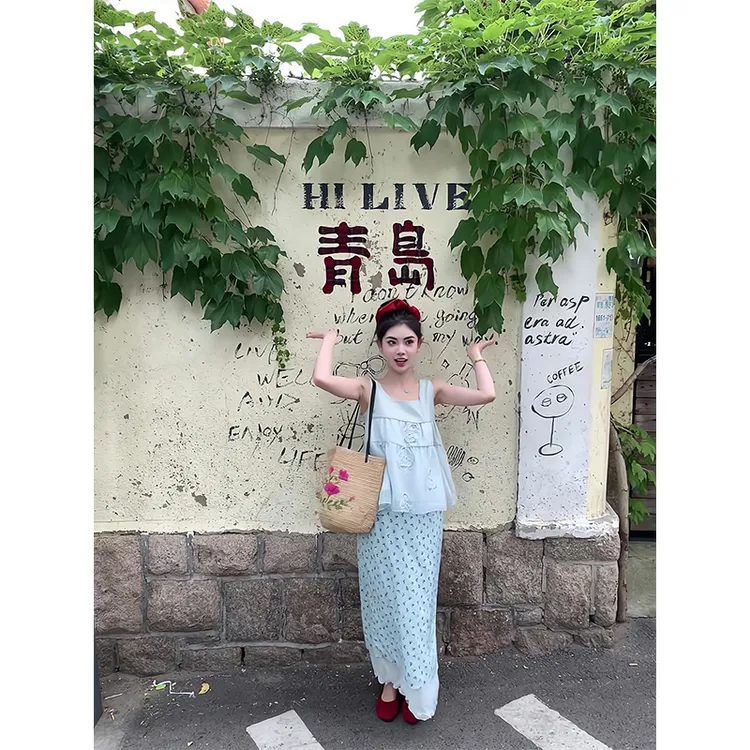 2025新款女士夏季法式气质刺绣镂空花朵无袖背心上衣高腰半身裙