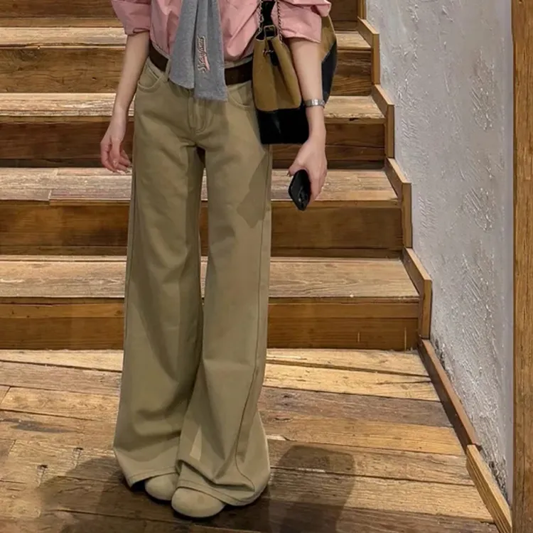 卡其色微喇牛仔裤女2025秋季新款低腰辣妹显瘦不贴腿拖地喇叭裤子
