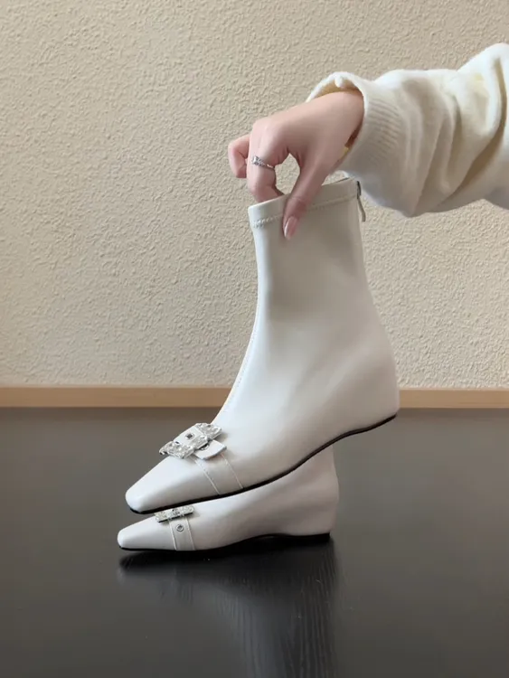 Pokoy-4cm法式气质方头水钻扣瘦瘦靴内增高后拉链通勤时装靴