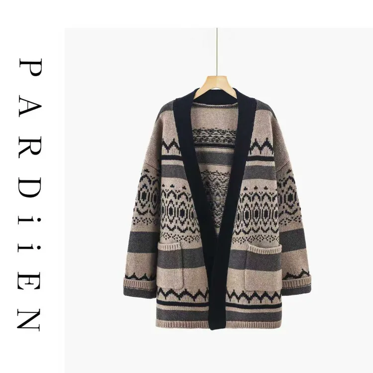 【北总严选】帕迪恩费尔岛提花针织撞色V领针织开衫外套25PD-582021