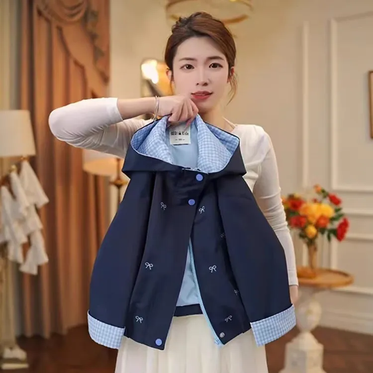 女童外套2025秋装冲锋衣秋季新款中大儿童春秋装休闲时尚夹克衫潮