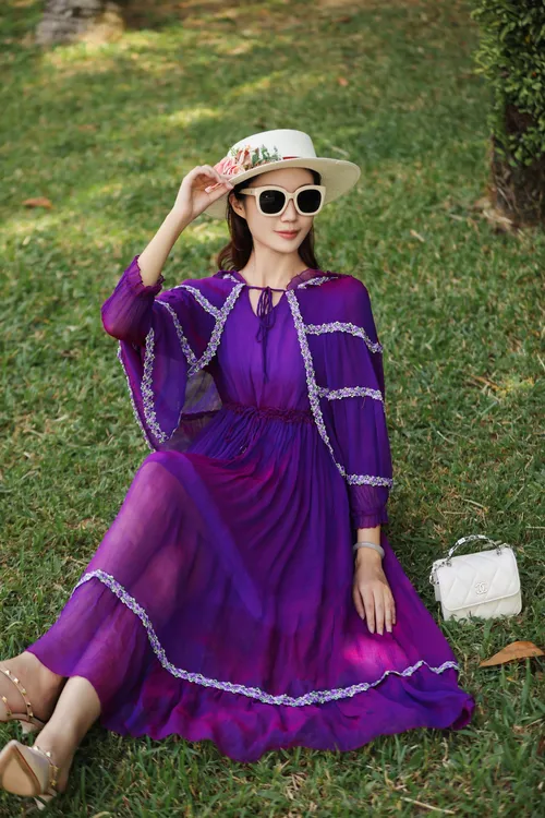 2025新款100%桑蚕丝女士连衣裙女百搭女装披风式设计感连衣裙