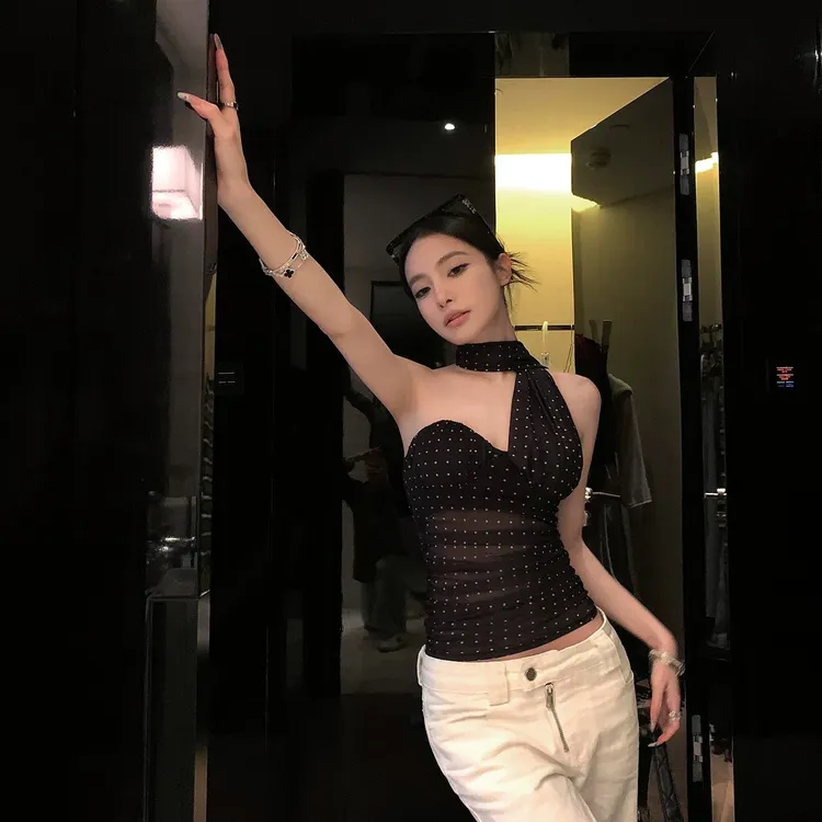 Wuu2sweet吴太甜 叠影织梦 网纱带胸垫挂脖吊带背心女夏短款上衣