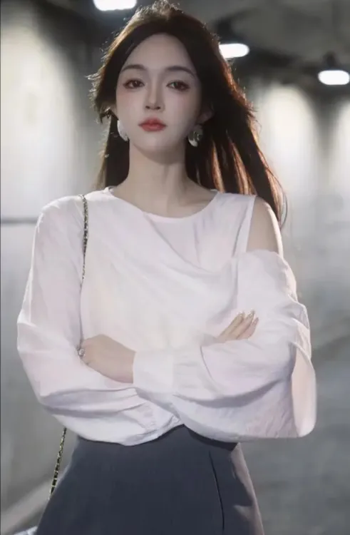 【难忘白月光】高智感不对称露肩设计衬衫
