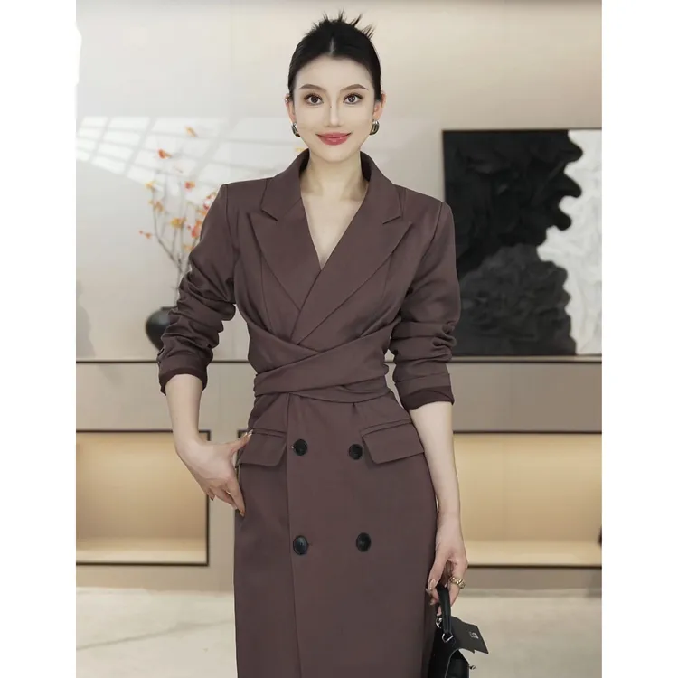 清！【漫秋序曲】2025冬轻熟风高级感中长款宽松型风衣裙HBZX710015