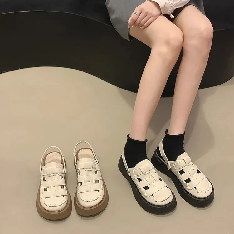 现货爆款女鞋平底罗马凉鞋2025春季新款百搭厚底网红外穿包头拖鞋