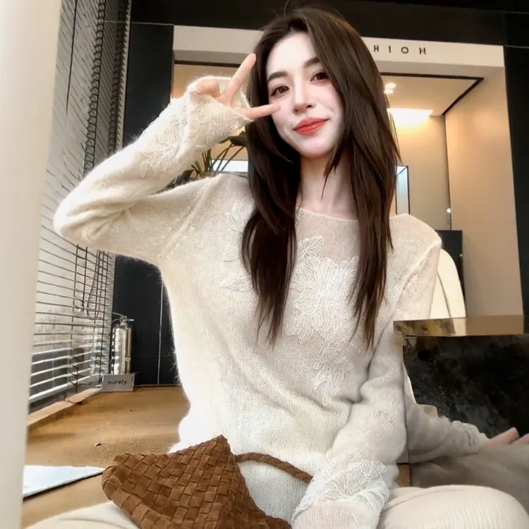大码蕾丝刺绣网纱微透针织衫2025秋季上衣胖mm显瘦内搭毛衣打底衫