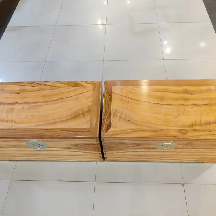 老料樟木箱 红樟香樟木箱 实木婚嫁箱字画收藏箱子可定制