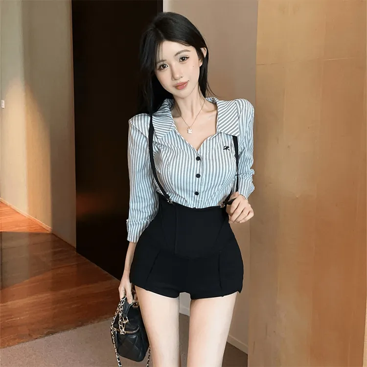 韩系学院风辣妹收腰显瘦翻领条纹长袖衬衫上衣黑色背带修身短裤女