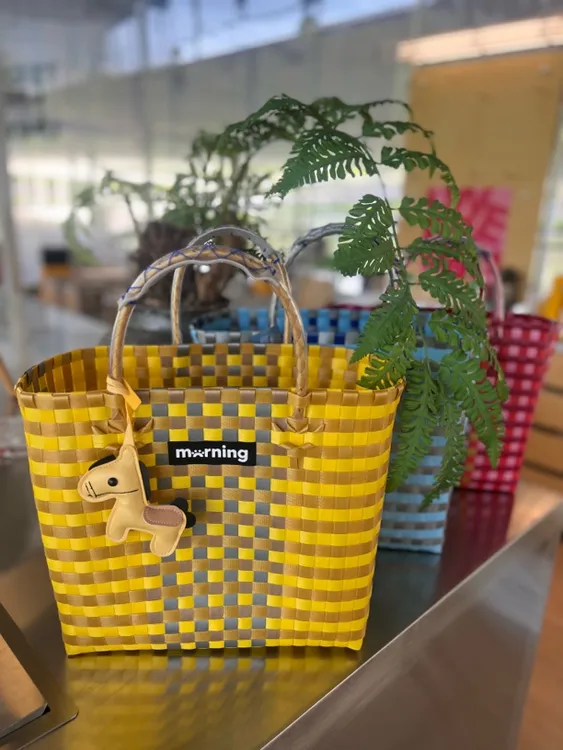 皮质手柄大托特～纯手工编织夏季出游手拎包