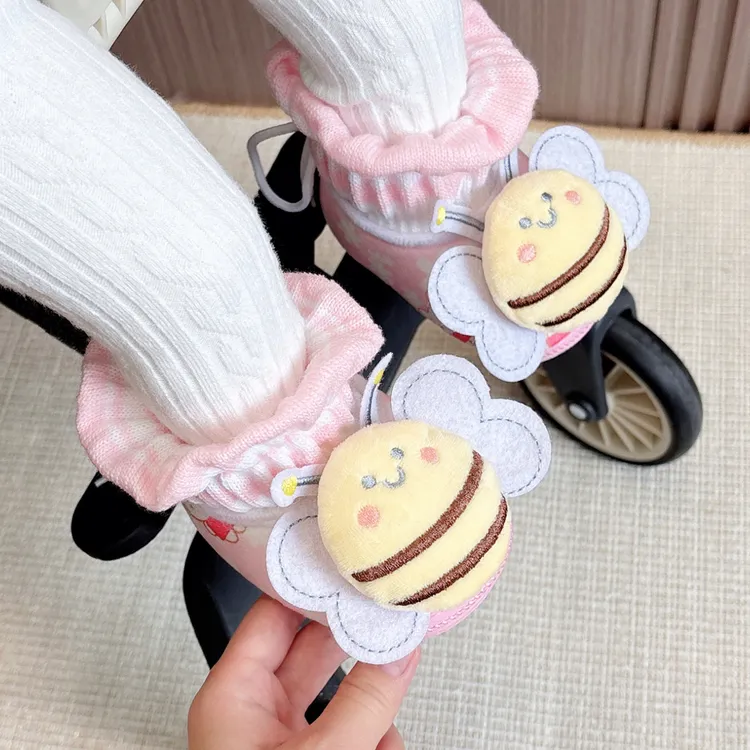 婴儿鞋子冬款小月龄婴幼儿宝宝软底学步鞋防掉跟加绒加厚保暖棉鞋