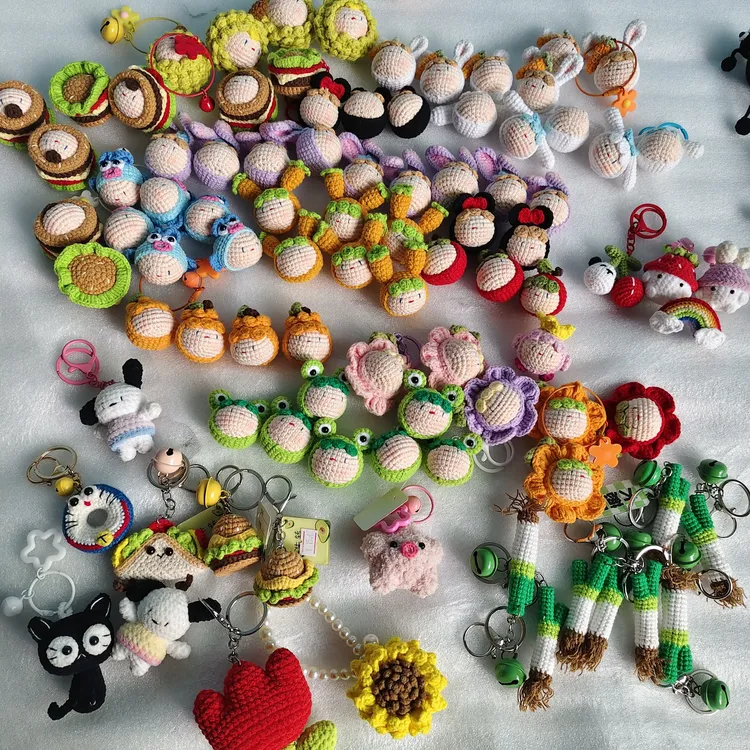 毛线玩偶挂件，直播间全款下单需备注针织针织玩偶钩织钩织玩偶