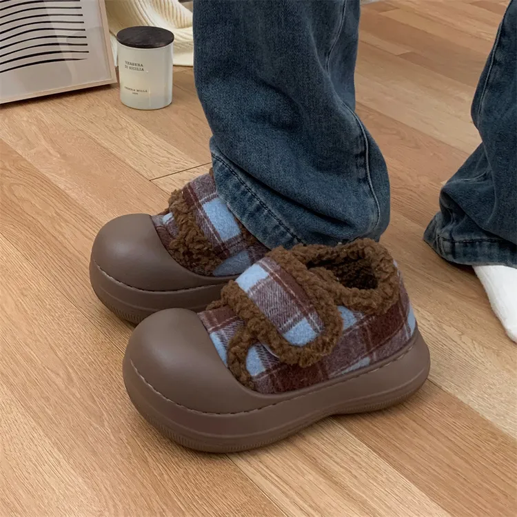 细细条 女冬ins外穿魔术贴毛毛鞋复古撞色格子防滑厚底面包鞋棉鞋