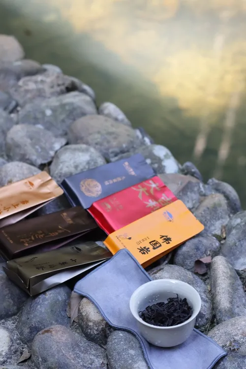 炭焙手工武夷岩茶大红袍醇厚甘爽轻中火烘培组合装
