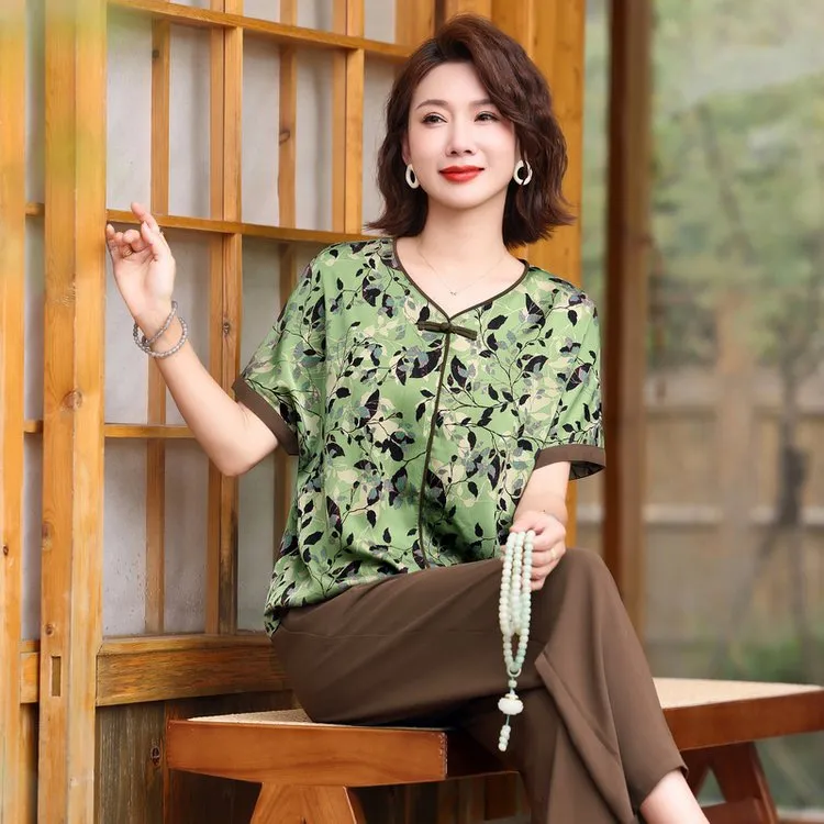 母亲节中老年妈妈夏季轻薄宽松大版短袖套装两件套气质洋气碎花
