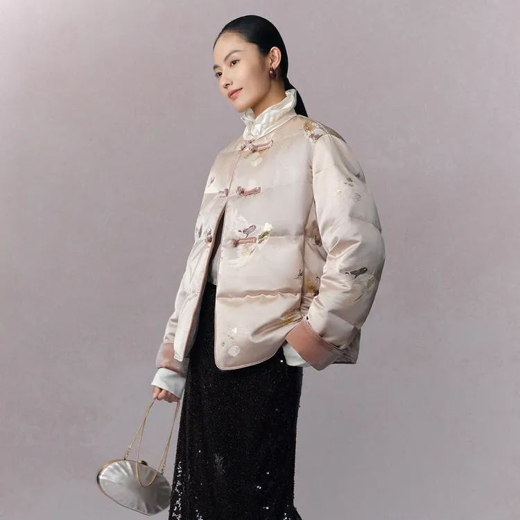Naivee/纳薇【官旗】90白鹅绒金鱼满堂25冬款鎏金游鱼羽绒25A110628