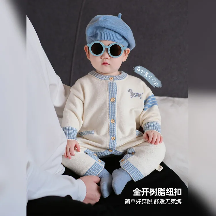 新生儿婴儿连体衣秋季男女宝宝针织毛衣秋装新款小月龄外出服