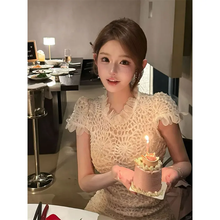 2025秋季新款ins法式高级感镂空性感肌理感肤色内衬连衣裙女