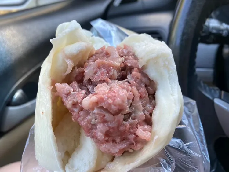 潮汕手工洋葱腐乳猪肉包牛肉包小笼包