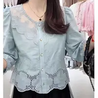 衣源933#蕾丝花边拼接镂空圆领衬衫女早秋衬衣中袖上衣(长约54）
