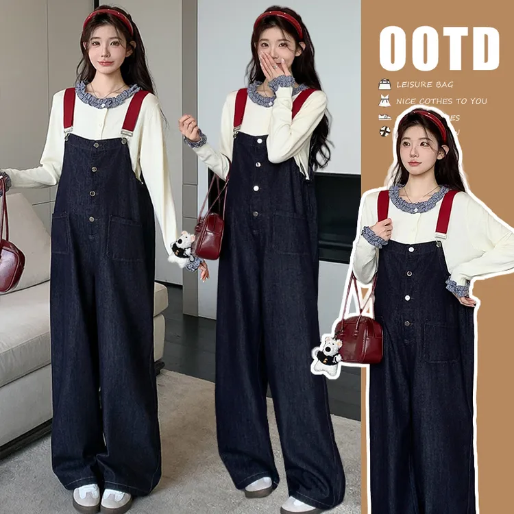 2025年秋冬新款复古背带裤减龄气质显瘦孕妇阔腿牛仔裤+针织毛衣