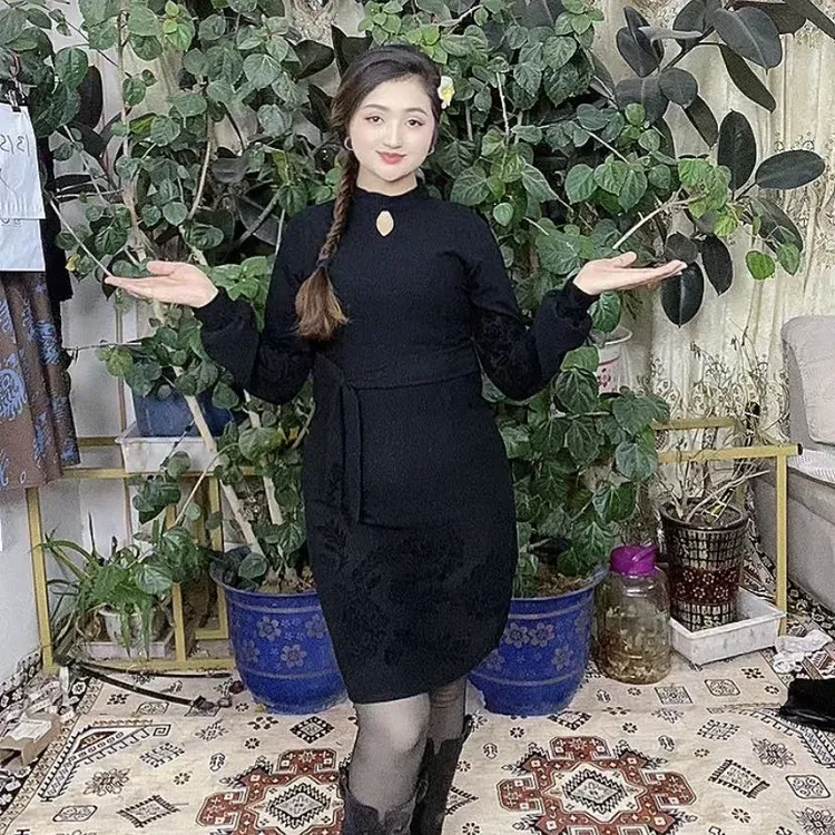 新款时尚网红风百搭显瘦长袖连衣裙
