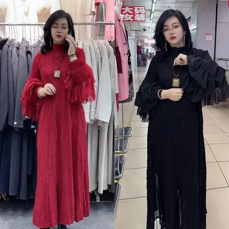 2025年秋冬新款休闲大码A字型设计感花瓣边气质优雅长款连衣裙