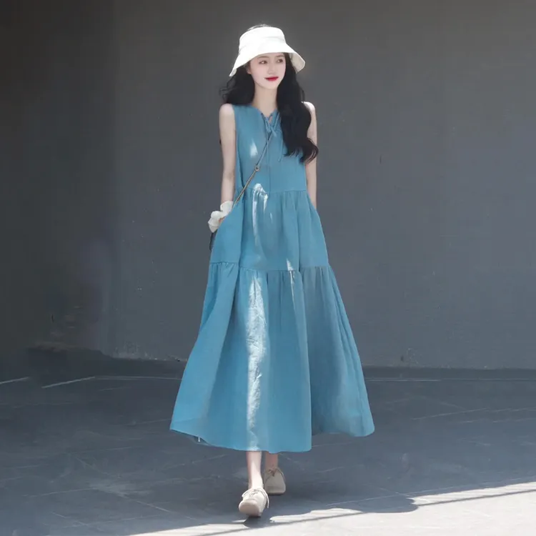 高级感气质名媛蓝色无袖背心连衣裙女夏季茶歇法式海边度假长裙子